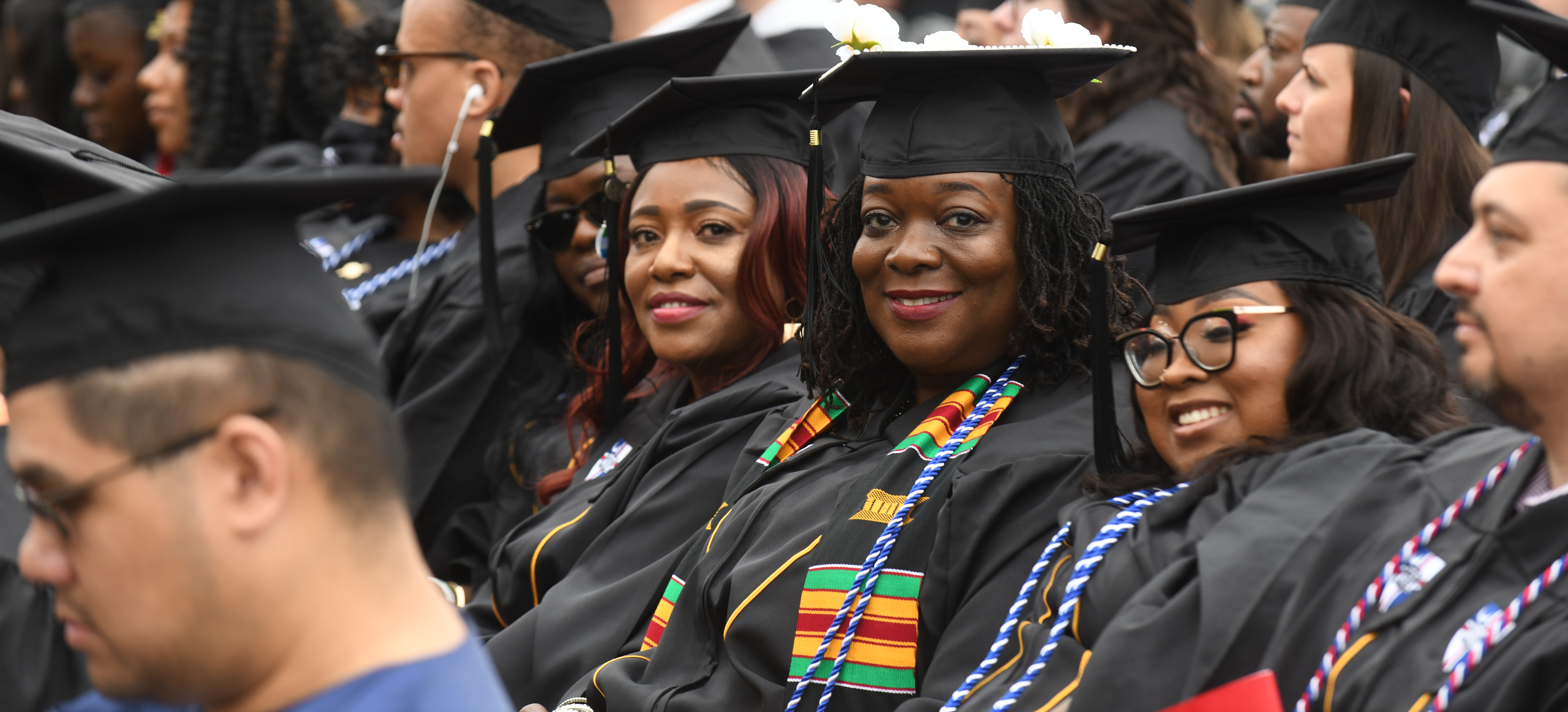 Graduates celebrating 2022